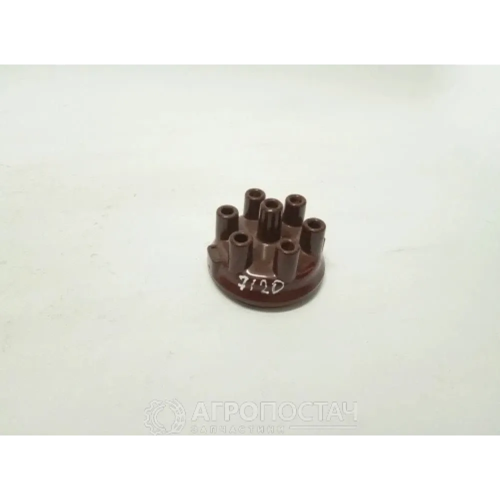 Кришка розподільника запалювання Р32-3706 ГАЗ 52