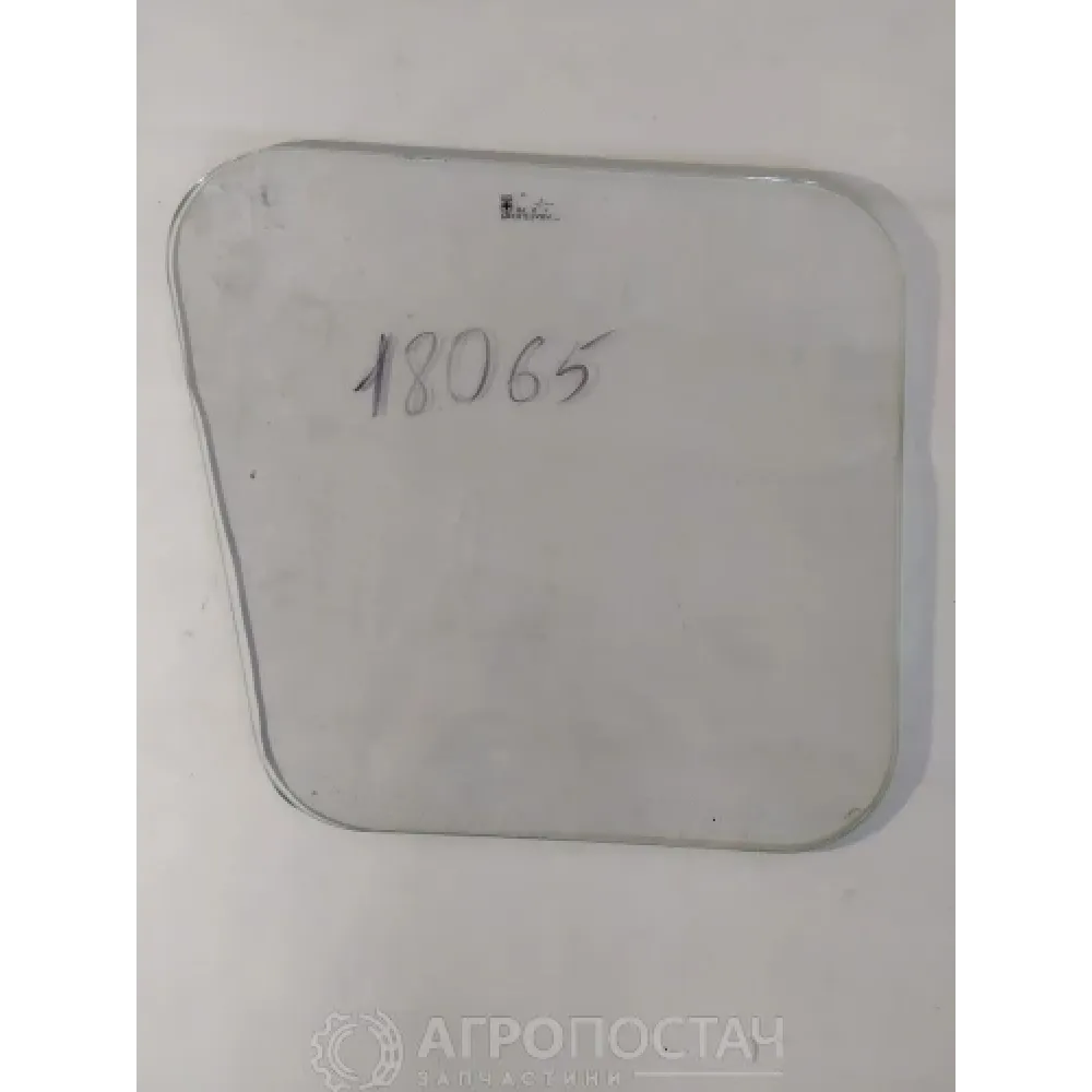 Скло дверей верхнє ліве Т25-6708015 ЛТЗ Т-40