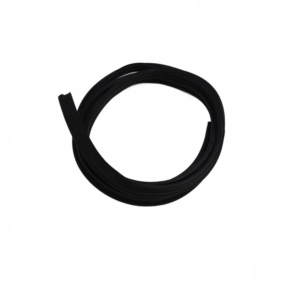 Уплотнитель заднего левого бокового стекла 331/23360