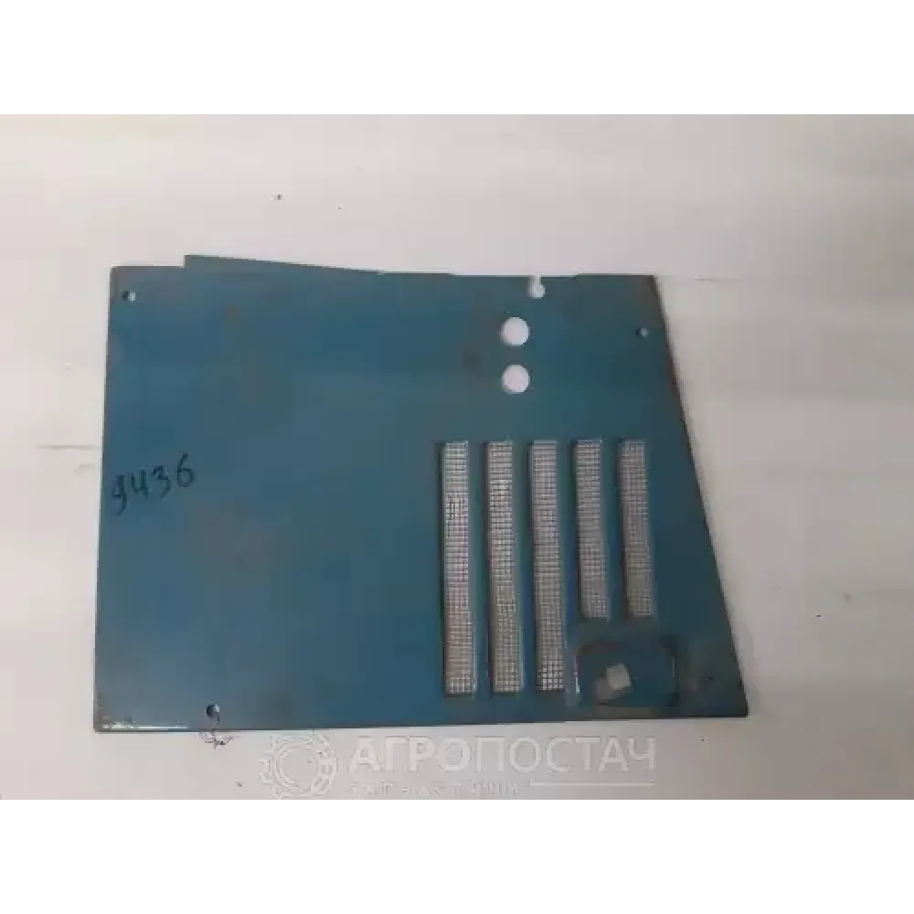 Боковина капота ліва 70-8402080 МТЗ 80, МТЗ 82