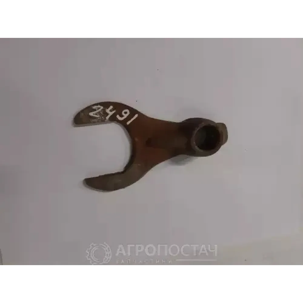 Вилка перемикання КПП Т16.37.176 ЛТЗ Т-16