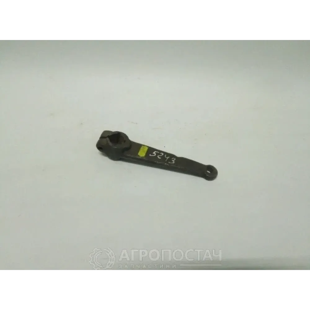 Важіль валика вилки вимикання зчеплення 36-1604112 ЮМЗ 6