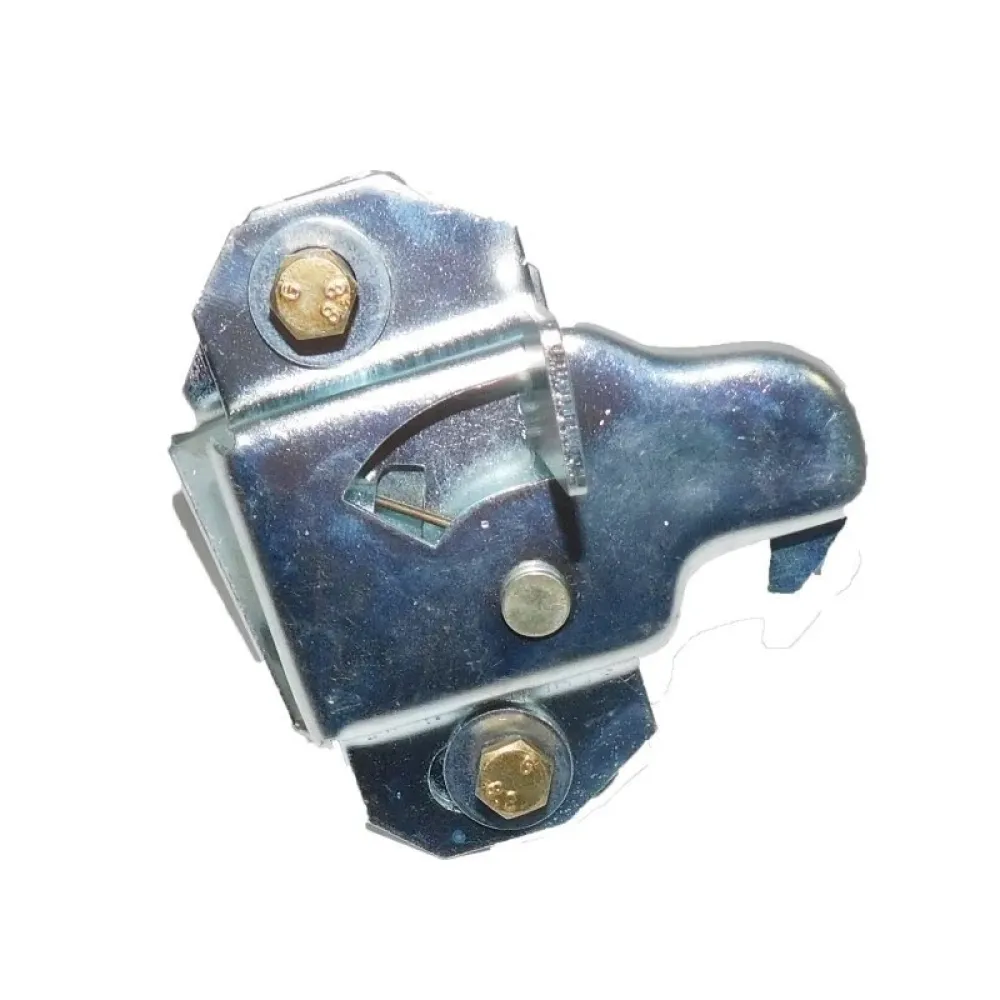 Замок крыши кабины 80-6707070