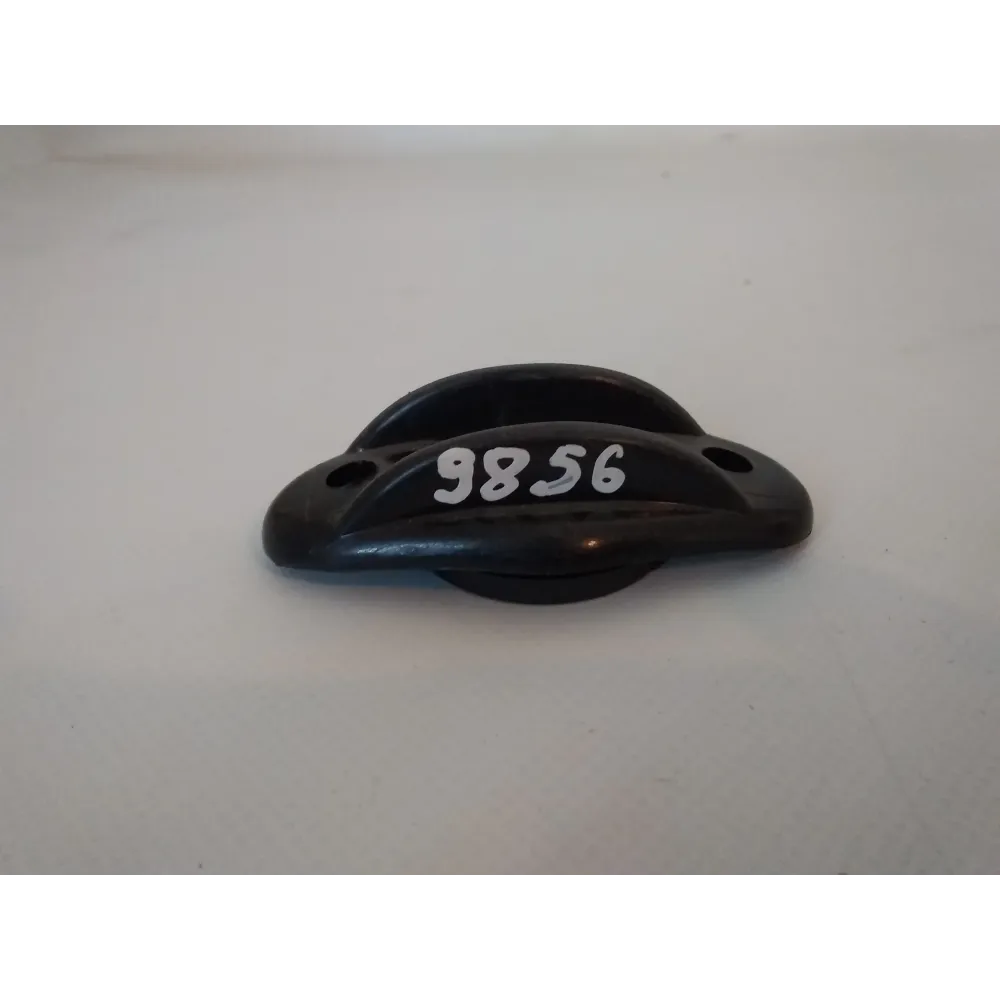 Глазок пальца шнека жатки D28283060
